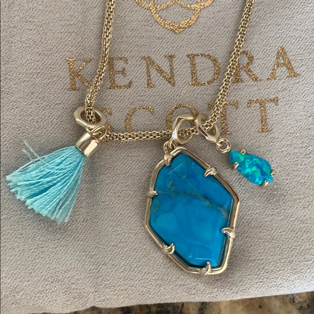 Kendra Scott necklace. - Picture 2 of 3